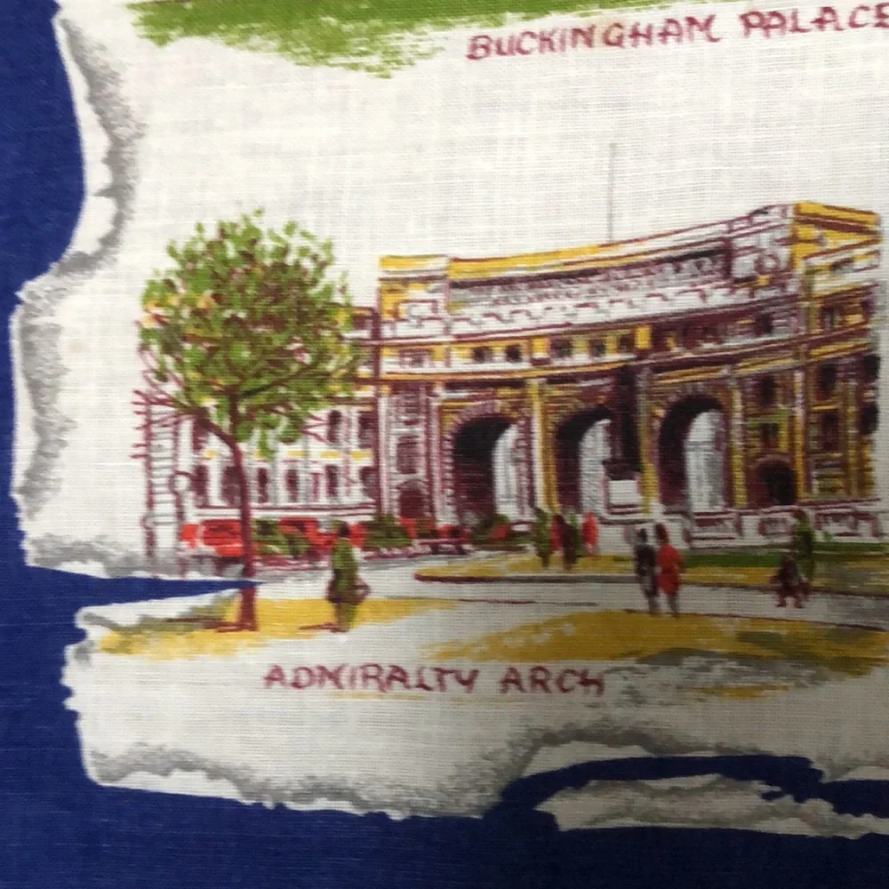 The tea towel by Ulster, made of pure Irish linen in Ireland. London Landmarks